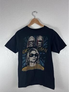 Kurt Cobain Nirvana Graphic T Shirt Black Band Tee Rock Grunge Adult Small